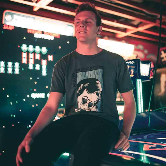 DAMSEL IN DISTRESS TEE - Minor Misfortune