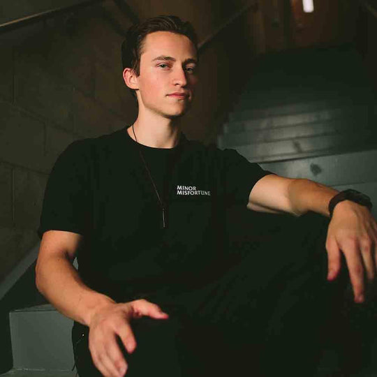 STARTER TEE EMBROIDERED - Minor Misfortune